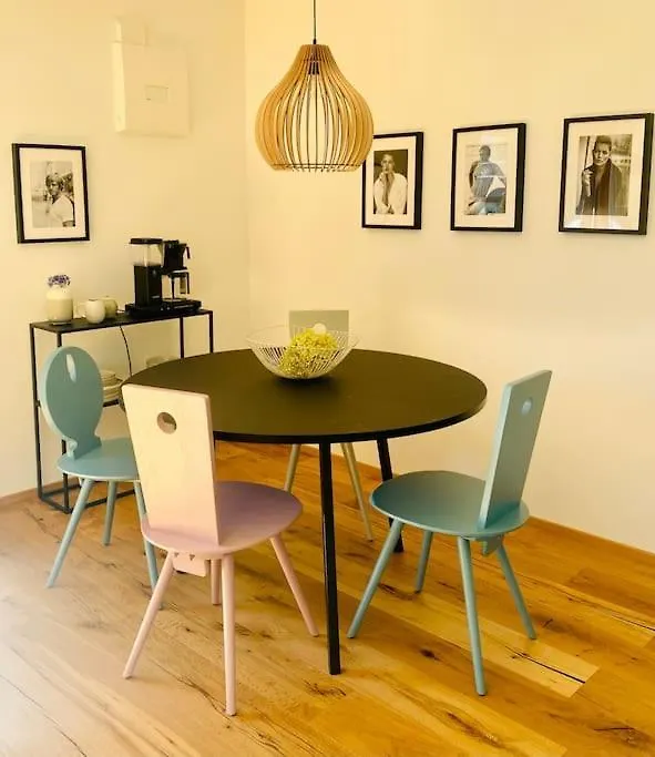 Apartment Traumhafte Ferienwohnung In Historischem Brandmanngut Marquartstein Deutschland