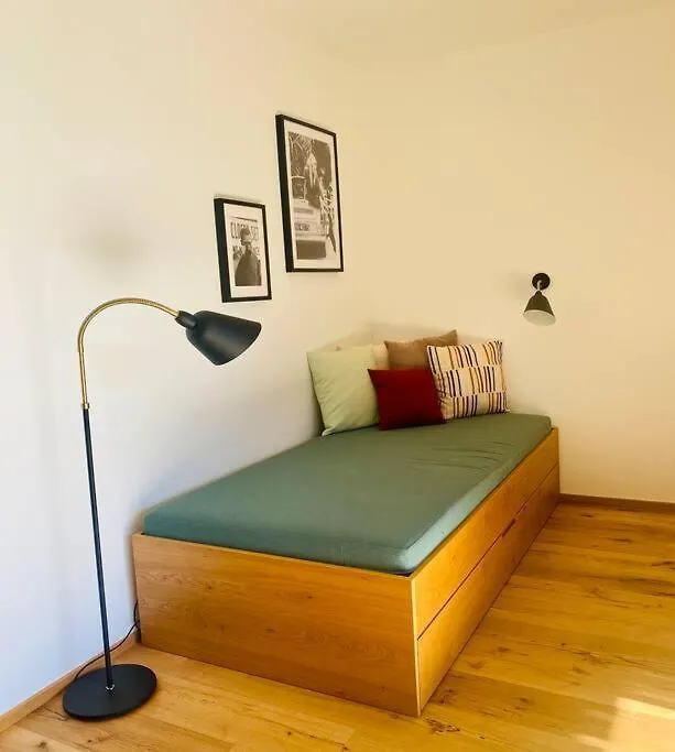 Traumhafte Ferienwohnung In Historischem Brandmanngut Marquartstein Apartment